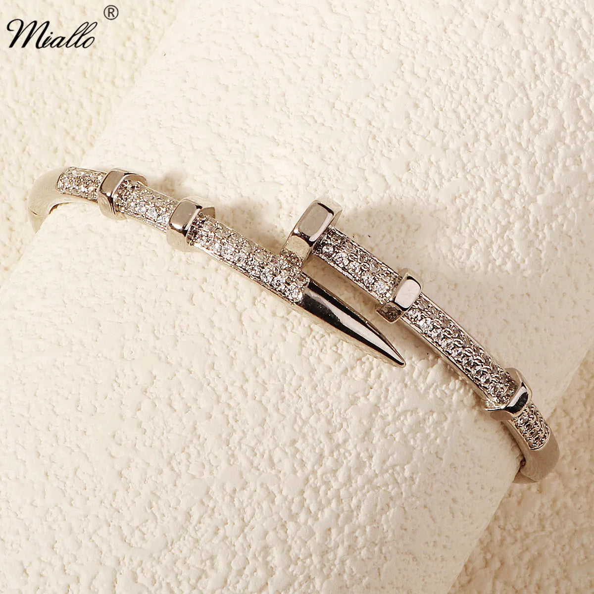 Classic Brand Nail Bracelets Female Temperament Simple Trendy Bracelet Zircon Screw Bracelet for Women Gift