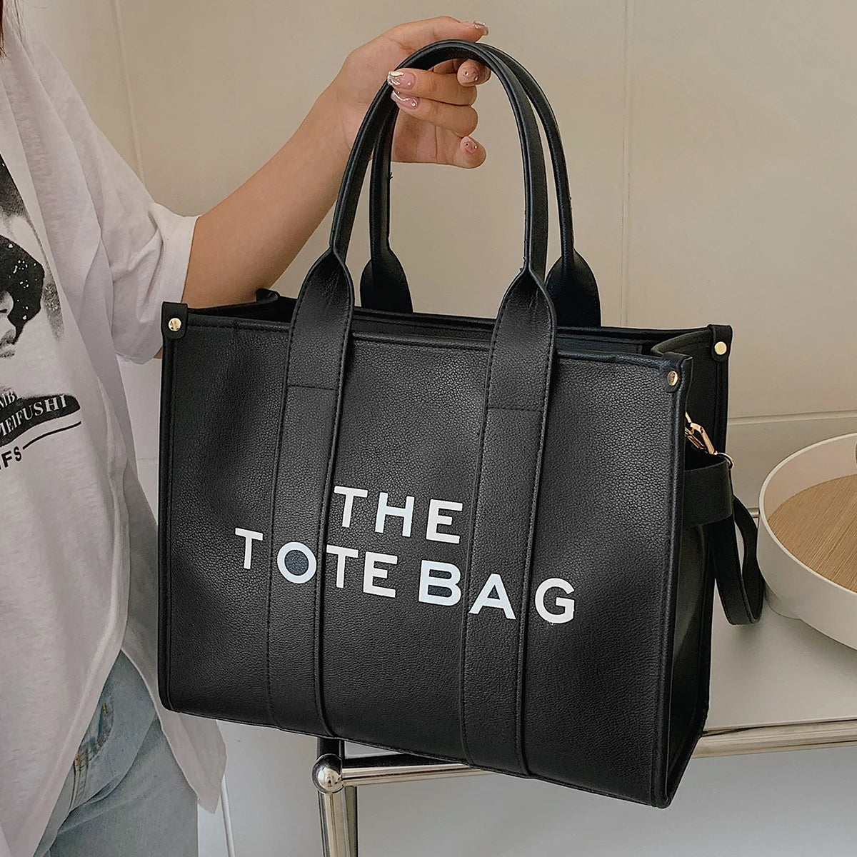 Geräumige Damen-Tote Bag – modisch mit Buchstabenprint & Umhängetasche